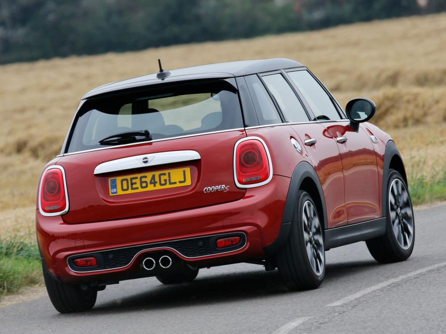  Mini Cooper S 5-Door 2014 года  (UK) (фото 17 из 35)